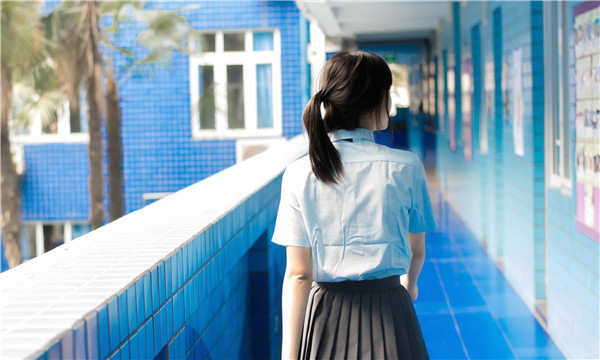 巍山如何找到一个可以帮助我生孩子的女人？